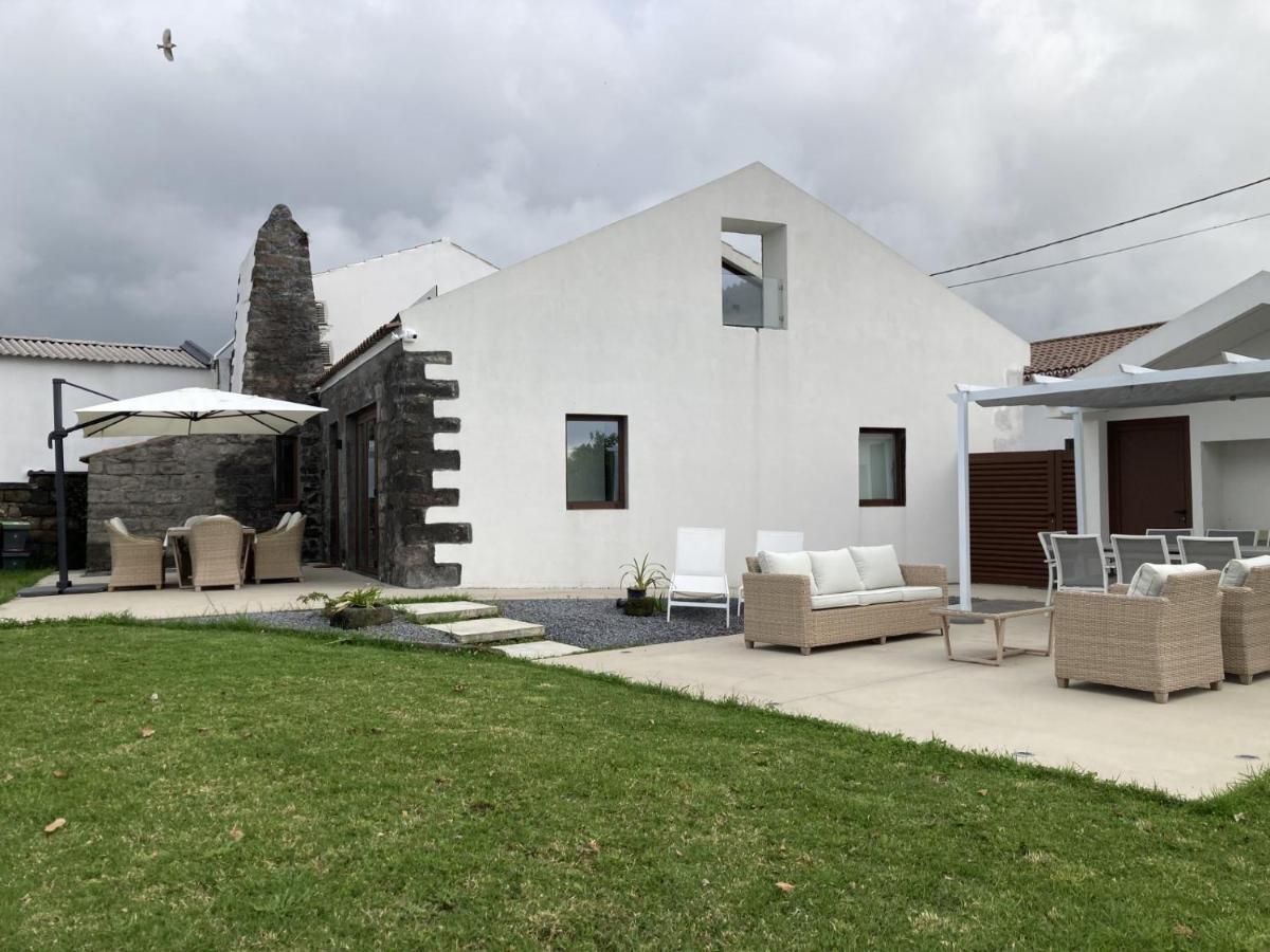 Casa Das 7 Lombas 포보아카오 외부 사진